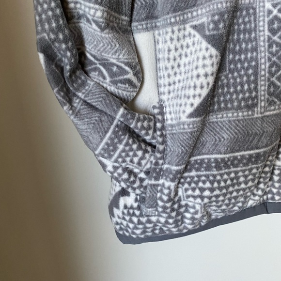 Cozy Winter Patterned Fleece Sweater - Picture 5 of 5
